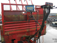 Silage-block distribution wagon Schuitemaker Amigo 30S blokkenwagen blokkendoseerwagen voerwagen messenwals weeginrichting