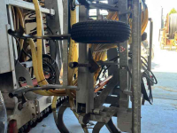 Arable injector Buts Meulepas BI 450 bouwland bemester injecteur