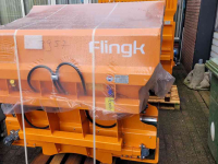 Sawdust spreader for boxes Flingk KSS 1500