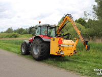 Tractor Massey Ferguson 6480 met Herder Grenadier MBK518LS maaiarm