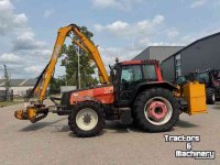 Tractor Valtra 8150 Hitech met bos maaiarm met klepelmaaier!