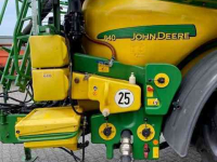 Fieldsprayer pull-type John Deere TRSP25 Veldspuit
