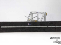 Manure scraper Qmac Mestschuif met rubbermat Thaler aanbouw