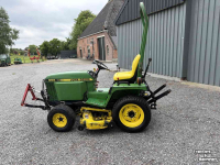 Horticultural Tractors John Deere 655 Diesel 4wd met maaidek fronthef
