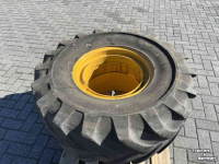Wheels, Tyres, Rims & Dual spacers  425/75R20 Dubbellucht 20"