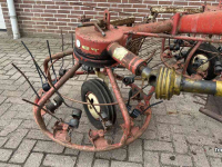 Rake PZ Strela hooischudder