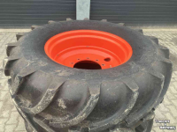 Wheels, Tyres, Rims & Dual spacers  540/65r28 vredestein 35mm op wiel