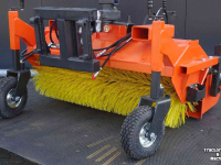 Sweeper Hofstede Veegmachine Model TOP-MT Borstel 60cm voor mini loader verreiker shovel heftruck
