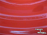 Wheels, Tyres, Rims & Dual spacers Claas Titan velgen W18L 28