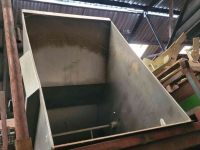 Ration feeder Vliebo doseer bak RVS