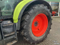 Tractor Claas Arion 640