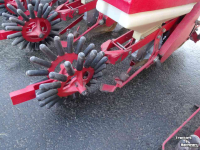 Vegetable- / Precision-seed drill Accord Monopill Bietenzaaimachine