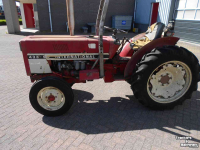 Small-track Tractor International 433 v