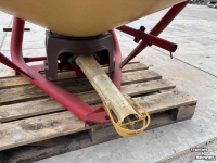 Fertilizer spreader Vicon Pendelstrooier