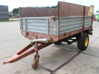 Manure spreader Agromet N245 meststrooier ruigemeststrooier opknapper