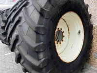 Wheels, Tyres, Rims & Dual spacers Trelleborg Set TM900  800/70R38 op velg asgat 280/335/10gaats  48mm