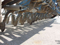 Seed drill  Pijpenzaaimachine graszaaimachine zaaimachine opbouwzaaimachine