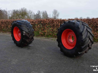 Wheels, Tyres, Rims & Dual spacers Bridgestone 710/55R30