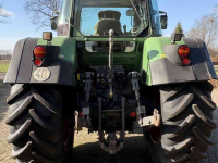 Tractor Fendt 718 com 3