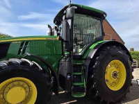 Tractor John Deere 7310R