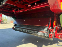 Self-loading wagon Strautmann Giga Vitesse CFS 3601 opraapwagen