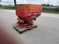 Fertilizer spreader Kuhn ADS 401 kunstmeststrooier boomgaard strooier