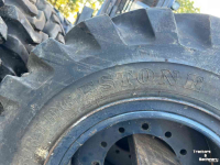 Wheels, Tyres, Rims & Dual spacers Bridgestone 10-15 10 ply schranklader banden