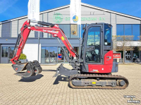 Excavator tracks Yanmar ViO38-7