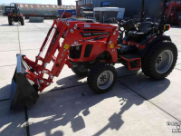 Horticultural Tractors TAFE 6028H Compact Tractor + Voorlader DEMO
