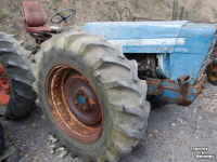 Tractor Ford County 1164