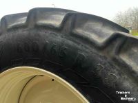 Wheels, Tyres, Rims & Dual spacers Mitas set MITAS AS 65 480/65R28 en 600/65R38 ca 80% op velgen NewH T6.xxx/T7.xxx