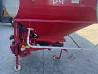 Fertilizer spreader Lely SX 4000 Meststoffenstrooier