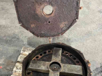 Other manure equipment and accessories  Verdeelmolen mestverdeler 30 uitlopen diversen