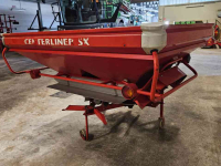 Fertilizer spreader Lely CENTERLINER