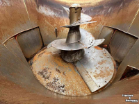 Vertical feed mixer BVL V-mix 12 T Voermengwagen