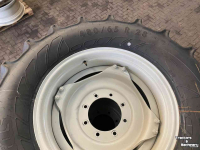Wheels, Tyres, Rims & Dual spacers Valtra 600/65R38 + 480/65R28 Mitas wielenset Nieuw