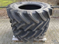 Wheels, Tyres, Rims & Dual spacers BKT 540/65R30 Nieuw!