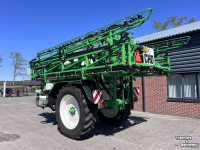 Fieldsprayer pull-type CHD 5245