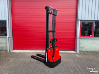 Electrical pallettruck EP Equipment ESA-121 stapelaar 4200 mm
