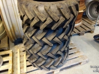 Wheels, Tyres, Rims & Dual spacers  255/75x15.3