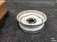 Wheels, Tyres, Rims & Dual spacers  900x15  3