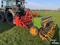 Seed drill  Pennen frees met amazone zaaimachine