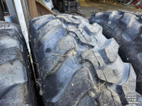 Wheels, Tyres, Rims & Dual spacers Dunlop 405/70R24 SP-T9