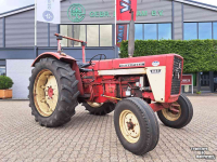 Tractor International 624