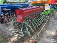 Seed drill Nodet Zaaimachine