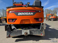 Excavator mobile Doosan DX160-7