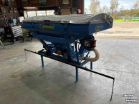 Seed drill Pneusej  FT1 zaaitank 1100 liter hydr