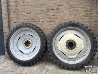 Wheels, Tyres, Rims & Dual spacers Michelin 320/90R54 AGRIBIB 85%