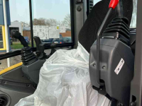 Excavator tracks New Holland E35D graafmachine rupskraan