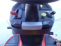 Ride-on mower Simplicity SLT275SD Zitmaaier DEMO